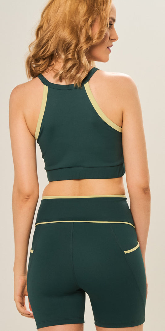 Cropped Bicolor Harmonia